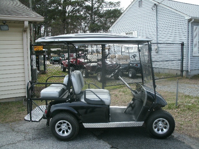 Four seat golf cart for rent at Golf Carts Atlanta